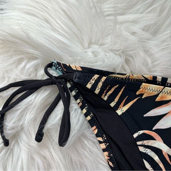 NWT RIP CURL Sun Dance Tri Set in Black Beach Womens Top & Bottom Size Large - Picture 6 of 7